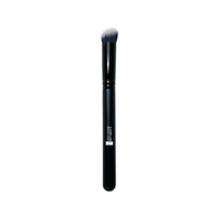 TCB Pro Large Blurrer Brush features a slanted, rounded design that effortlessly diffuses concealer.