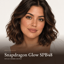Model with Single Pan Blush in Snapdragon Glow SPB48